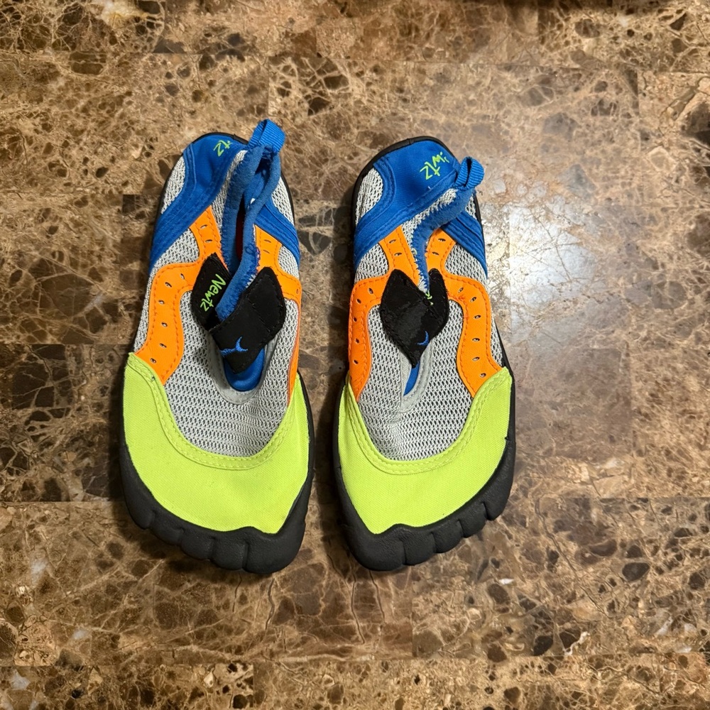 Kids Vibrant Multi-Color Shoes Size 11C